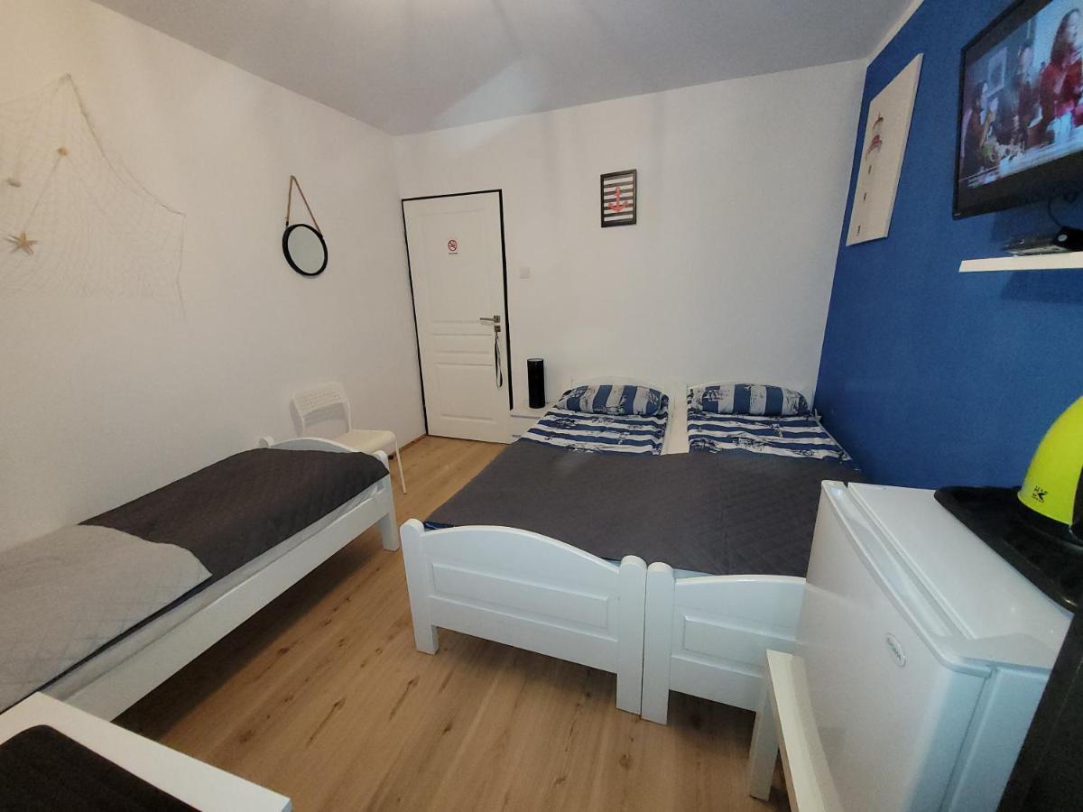 Pokoje Goscinne Galeon W Darlowku Ujście-Darłowskie Buitenkant foto
